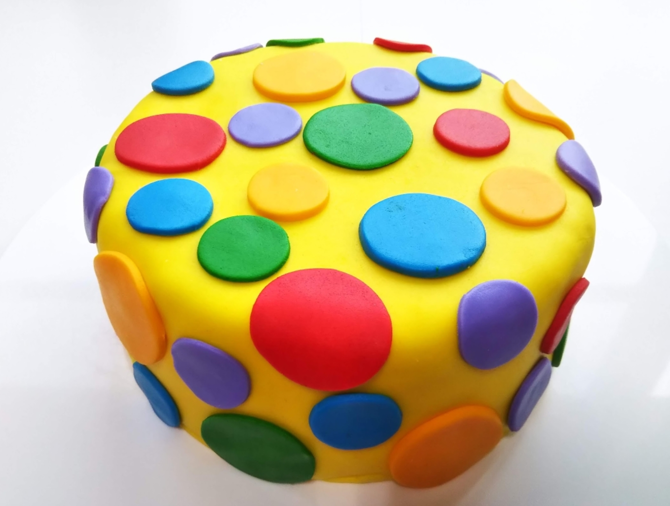 カラフルドットケーキ